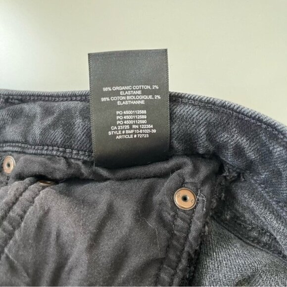 Aritzia Denim Forum The Yoko High Rise Slim Faded Black Raw Hem Size 26 - Picture 9 of 12